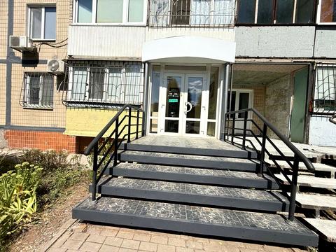 комерційна за адресою Дніпро, Героїв просп., 17