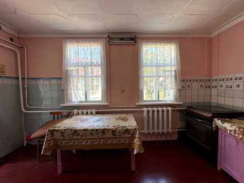 будинок за адресою соснова, 6