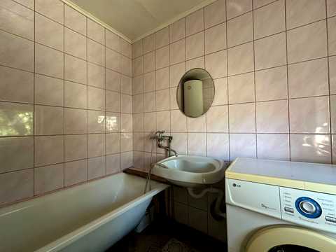 будинок за адресою соснова, 6