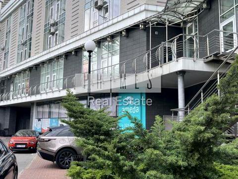 комерційна за адресою Київ, Оболонська набережна вул., 1