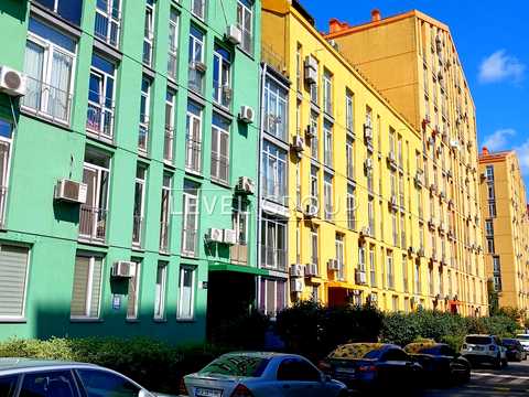 квартира за адресою Регенераторна вул., 4 к5