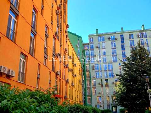 квартира за адресою Регенераторна вул., 4 к5