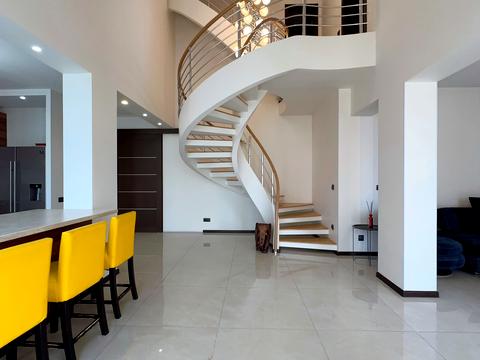 квартира за адресою Регенераторна вул., 4 к4