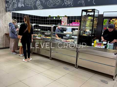 комерційна за адресою Університетська вул., 2-Р