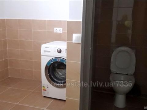 будинок за адресою Пляжна, 1