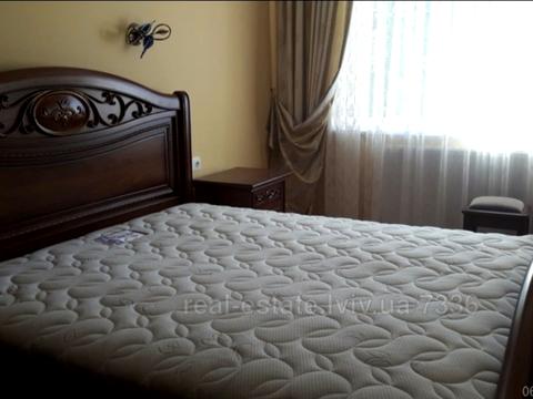 будинок за адресою Пляжна, 1