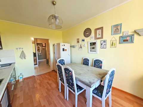 квартира за адресою Милославська вул., 8