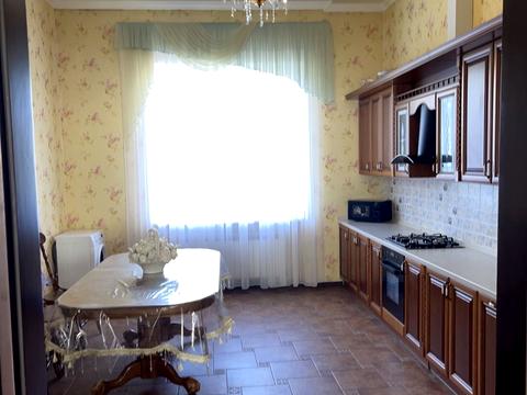 будинок за адресою Дніпрова