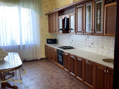 будинок за адресою Дніпрова