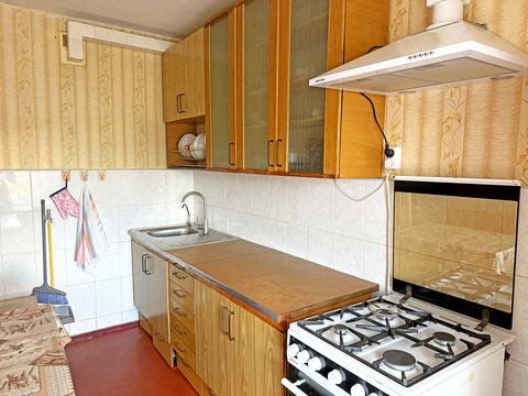 квартира за адресою Автозаводська вул., 93