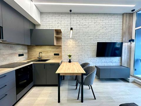 квартира за адресою Салютна вул., 2к21
