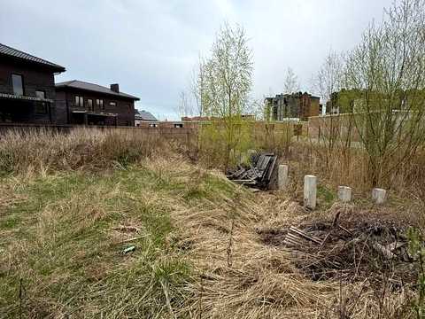 участок по адресу Луговая ул., 19