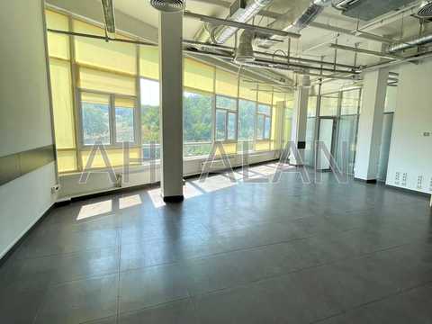 комерційна за адресою Мокра вул. (Кудряшова), 20а
