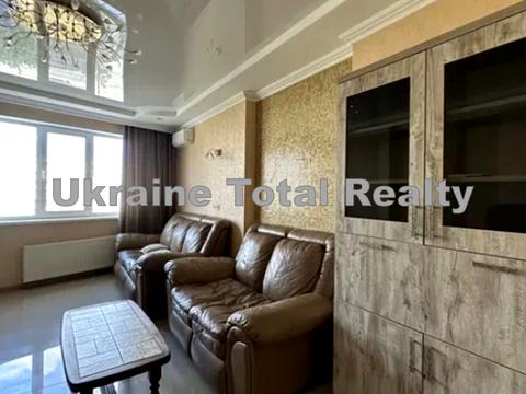 квартира за адресою Героїв полку "Азов" вул. (Маршала Малиновського), 8