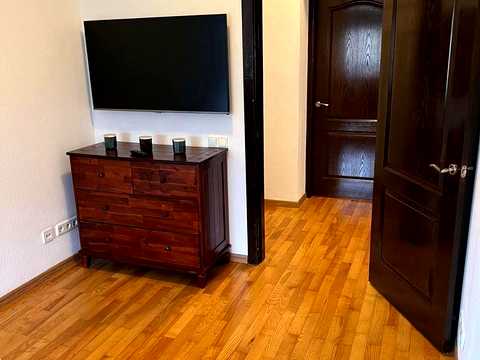 квартира за адресою Набережно-Хрещатицька вул., 3-А