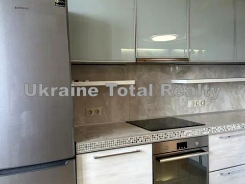 квартира за адресою Героїв полку "Азов" вул. (Маршала Малиновського), 8