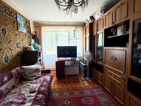 квартира за адресою Зарічанська вул., 8