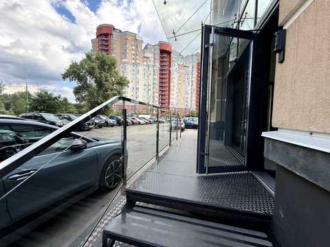 коммерческая по адресу Степана Рудницкого ул. (Академіка Вільямса), 2-В