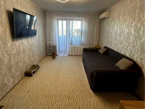 квартира за адресою Космонавтів вул., 40