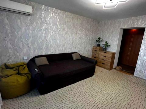 квартира за адресою Космонавтів вул., 40