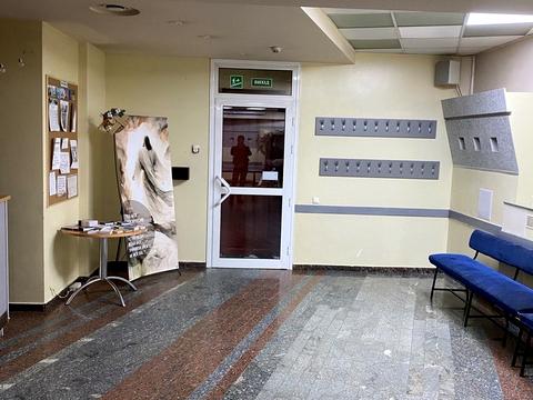 коммерческая по адресу Дмитрия Яворницкого просп. (Карла Маркса), 20