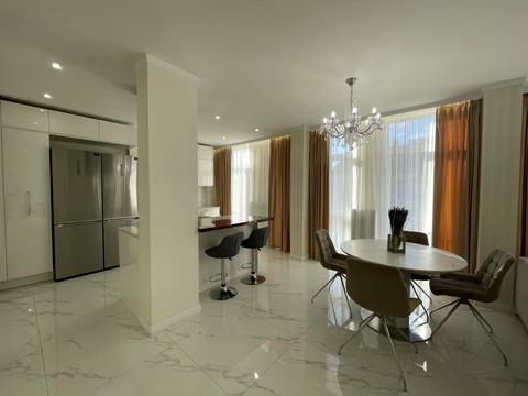 квартира за адресою Регенераторна вул., 4 к15
