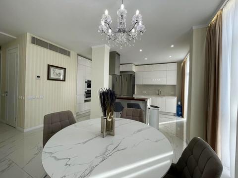 квартира за адресою Регенераторна вул., 4 к15