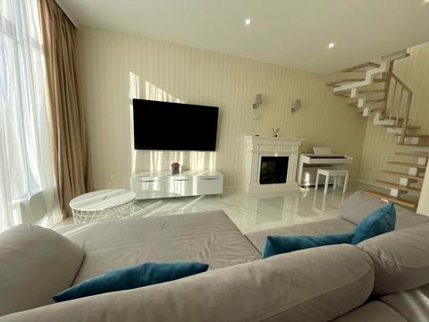 квартира за адресою Регенераторна вул., 4 к15