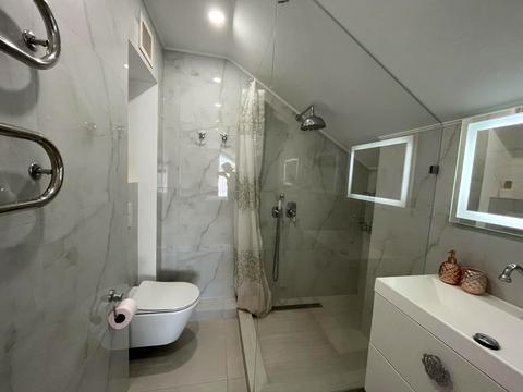 квартира за адресою Регенераторна вул., 4 к15