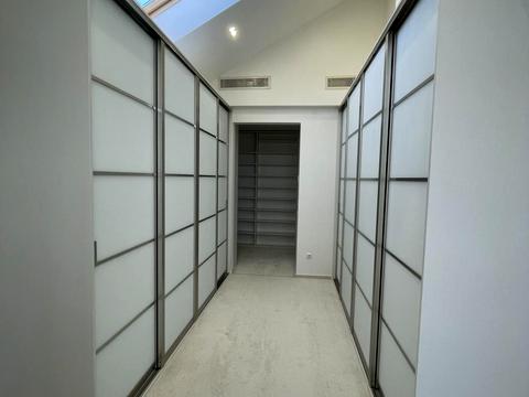 квартира за адресою Регенераторна вул., 4 к15
