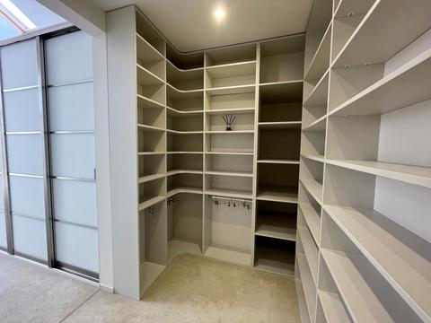 квартира за адресою Регенераторна вул., 4 к15