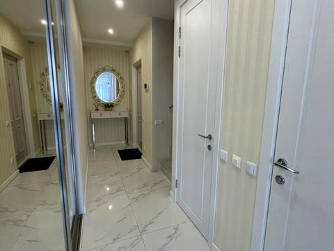 квартира за адресою Регенераторна вул., 4 к15