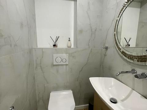 квартира за адресою Регенераторна вул., 4 к15