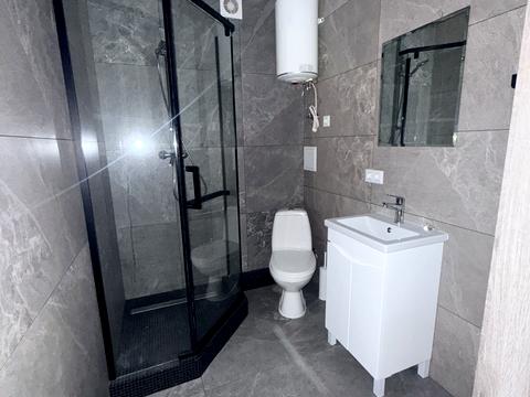 комерційна за адресою Прорізна вул., 13