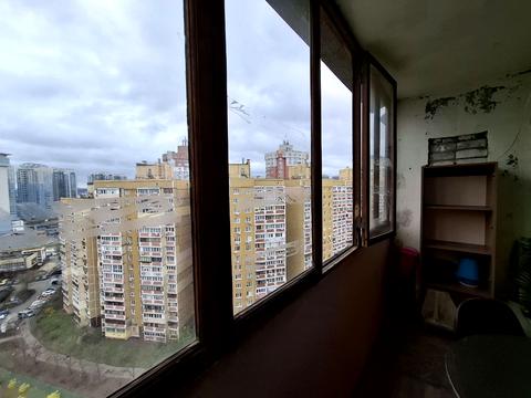 квартира за адресою Анни Ахматової вул., 39-Б