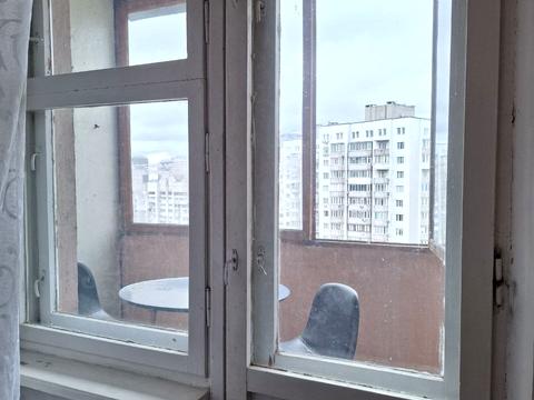 квартира за адресою Анни Ахматової вул., 39-Б