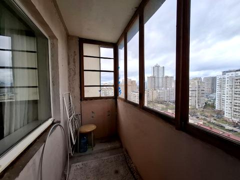 квартира за адресою Анни Ахматової вул., 39-Б