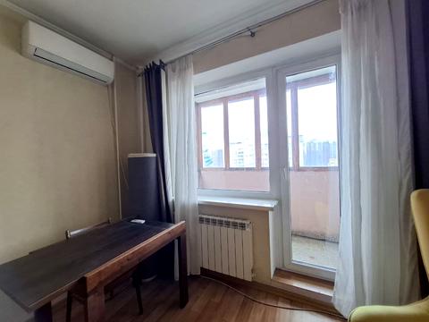 квартира за адресою Анни Ахматової вул., 39-Б