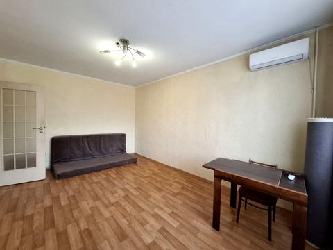 квартира за адресою Анни Ахматової вул., 39-Б