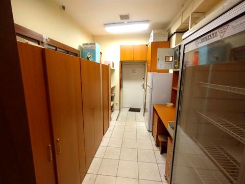 комерційна за адресою Кінна вул., 11