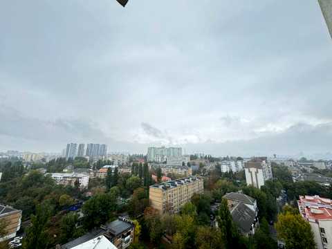 квартира за адресою Рея Бредбері вул., 2