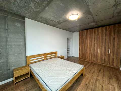 квартира за адресою Рея Бредбері вул., 2