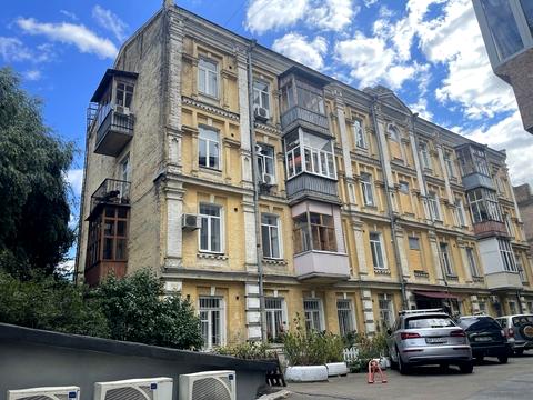 квартира за адресою Спаська вул., 8-Б