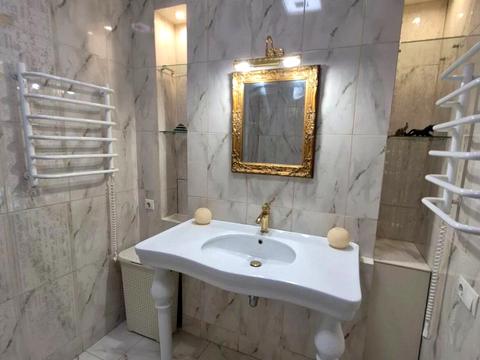 квартира по адресу Французский бульв., 22/2