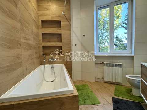 квартира за адресою Кримська вул., 8