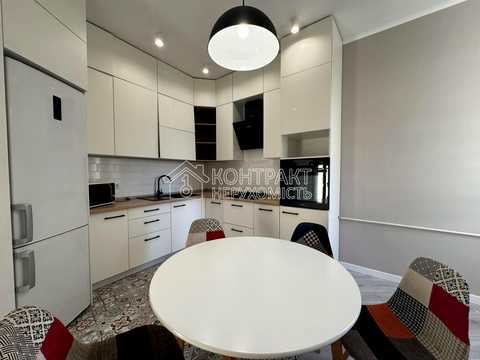 квартира за адресою Кримська вул., 8