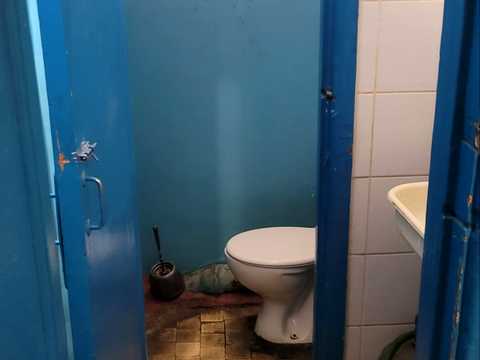 коммерческая по адресу Роберта Лисовского ул. (Бутлерова академика), 6