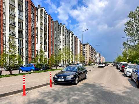 квартира по адресу Героїв Крут ул., (12)