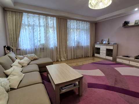 дом по адресу Университетская ул.