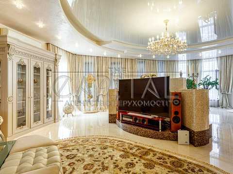 будинок за адресою Київ, Богатирська вул., 1
